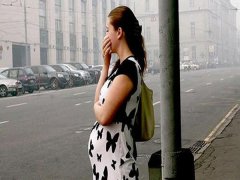  孕婦外出能戴防霧霾口罩嗎？孕媽可以長(zhǎng)期佩戴口罩嗎？